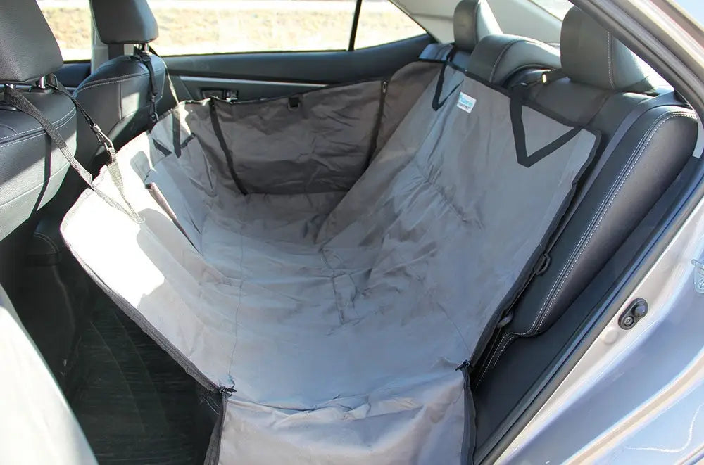 Brava kurasuoja takapenkille - auton takapenkin suoja kurasuoja koiralle retkeilyvarusteet verkkokaupasta 35,90 €