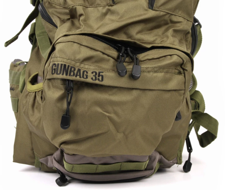 Haghus Korpimäki 35 päivärinkka asepussilla.