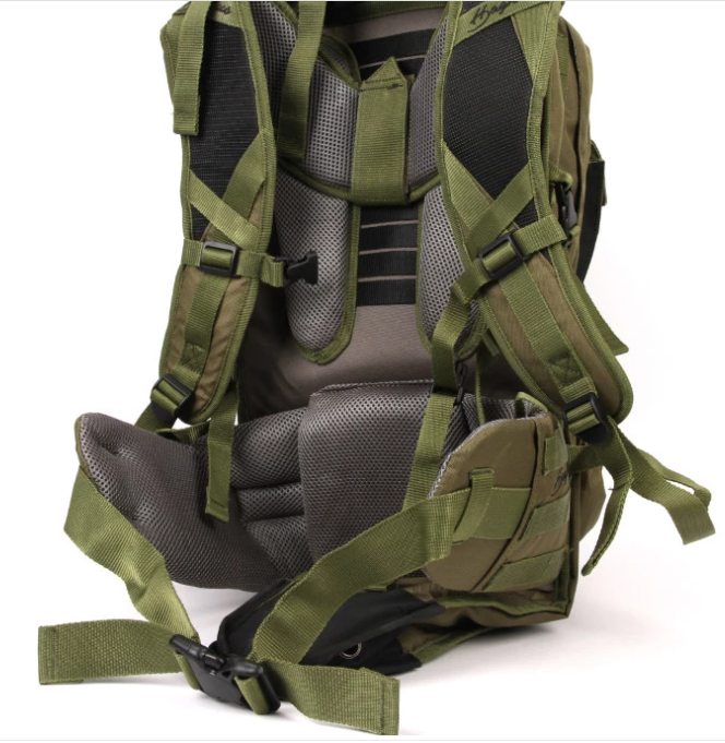 Haghus Korpimäki 35 päivärinkka asepussilla.