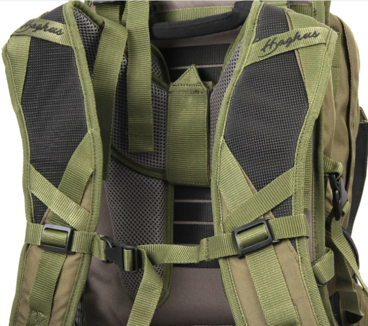 Haghus Korpimäki 35 päivärinkka asepussilla.