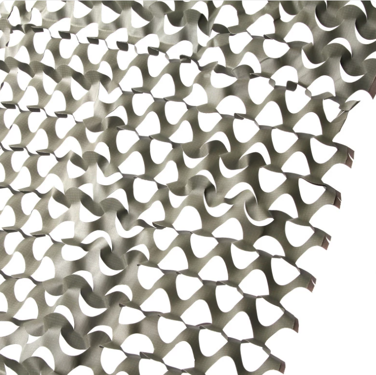 Bear Claw Naamioverkko kahdella värityksellä, useita kokoja