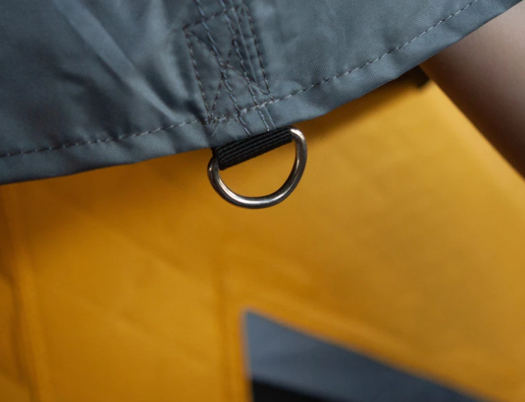 Väinö Bunker Thermal Extreme XL sadehuppu läpiviennillä