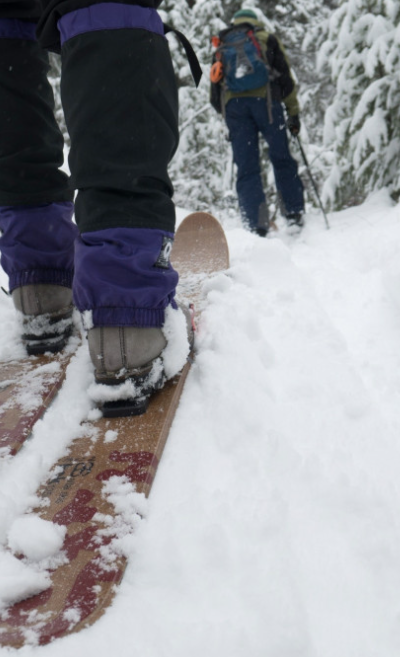 Altai Skis Altai Hok 145 liukulumikengät + Pivot siteet