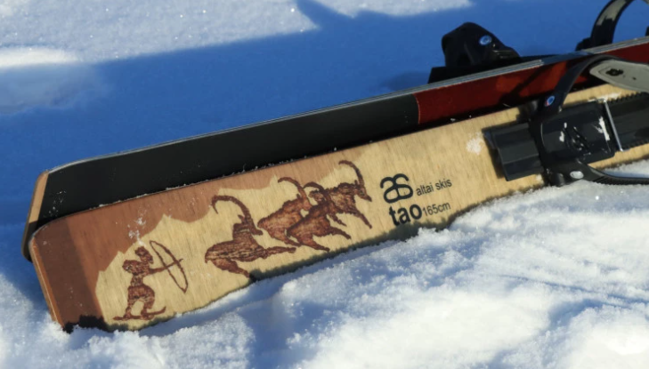 Altai Skis Altai Tao 165 liukulumikengät + Pivot siteet