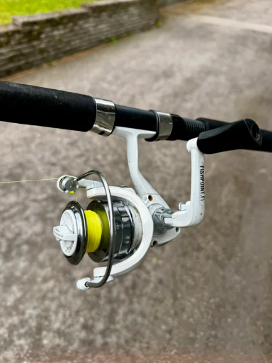 Vuokraamon poistomyynti | Kesän käytetty uistelusetti