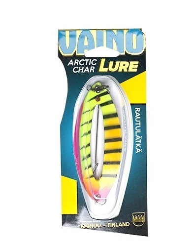 Väinö Tanabru 85mm 13g Isokokoiset rautulätkät valoaukolla.