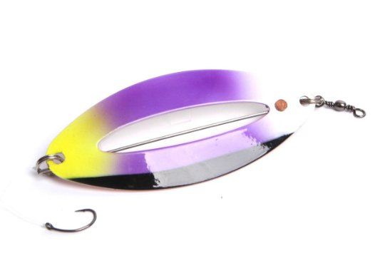 Väinö Tanabru 85mm 13g Isokokoiset rautulätkät valoaukolla.