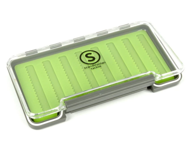 Scandinavian Tackle  Slim Silicon Flybox M