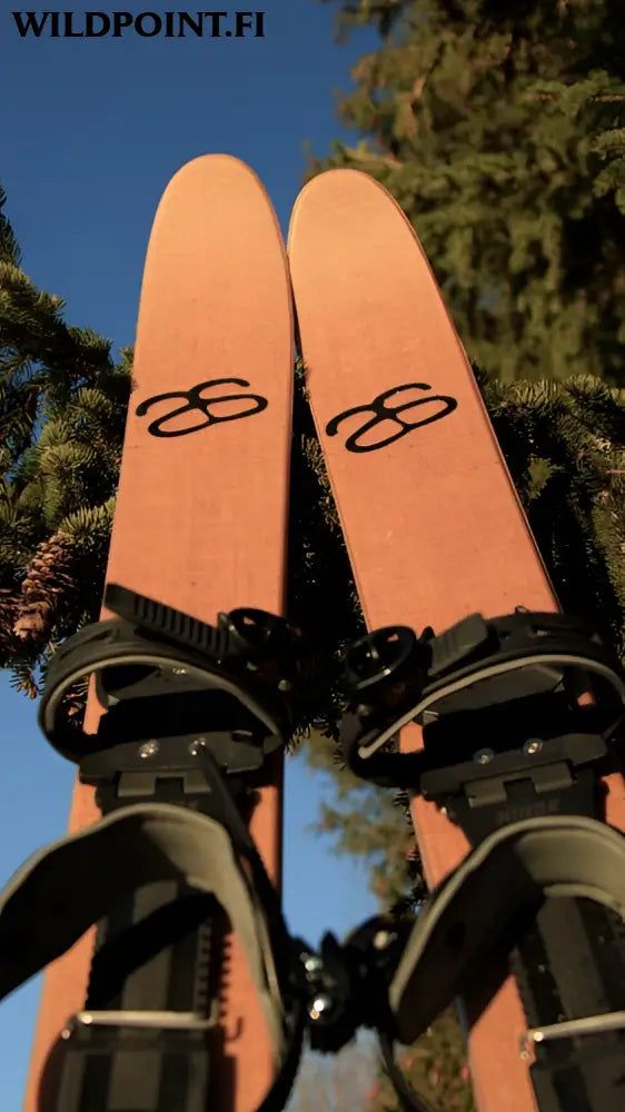 Altai skis altai hok 145 liukulumikengät + pivot siteet