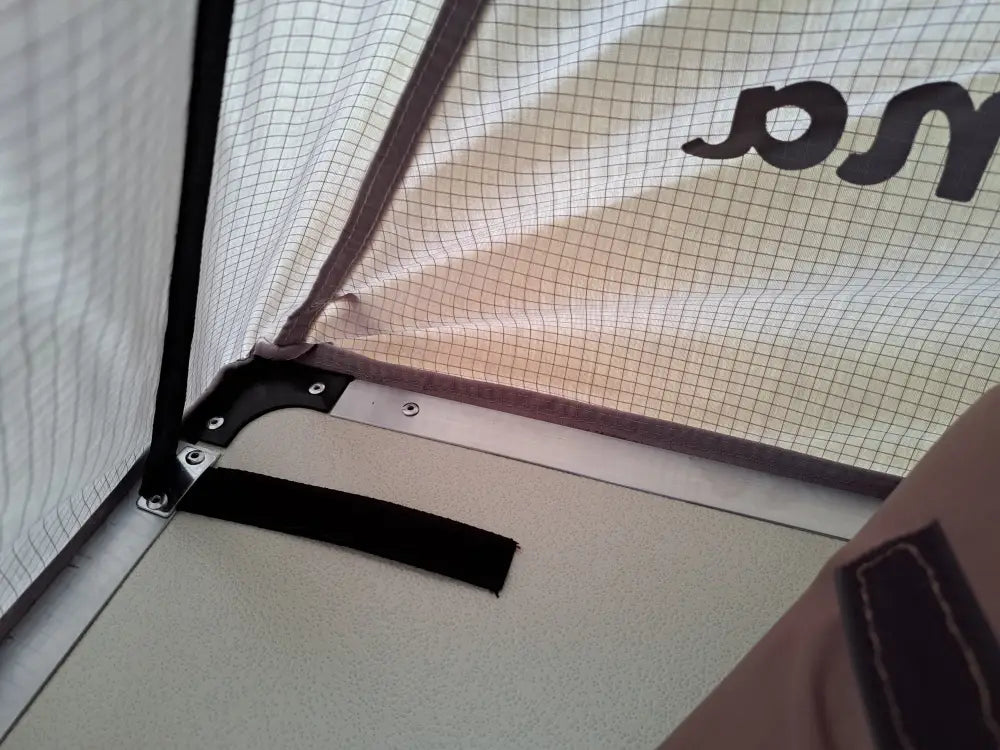 Auton kattoteltta ilma lyhyt 1.4 harmaa - harmaa - kattoteltta - wildpoint retkeilyvarusteet verkkokaupasta 1 156,50 €