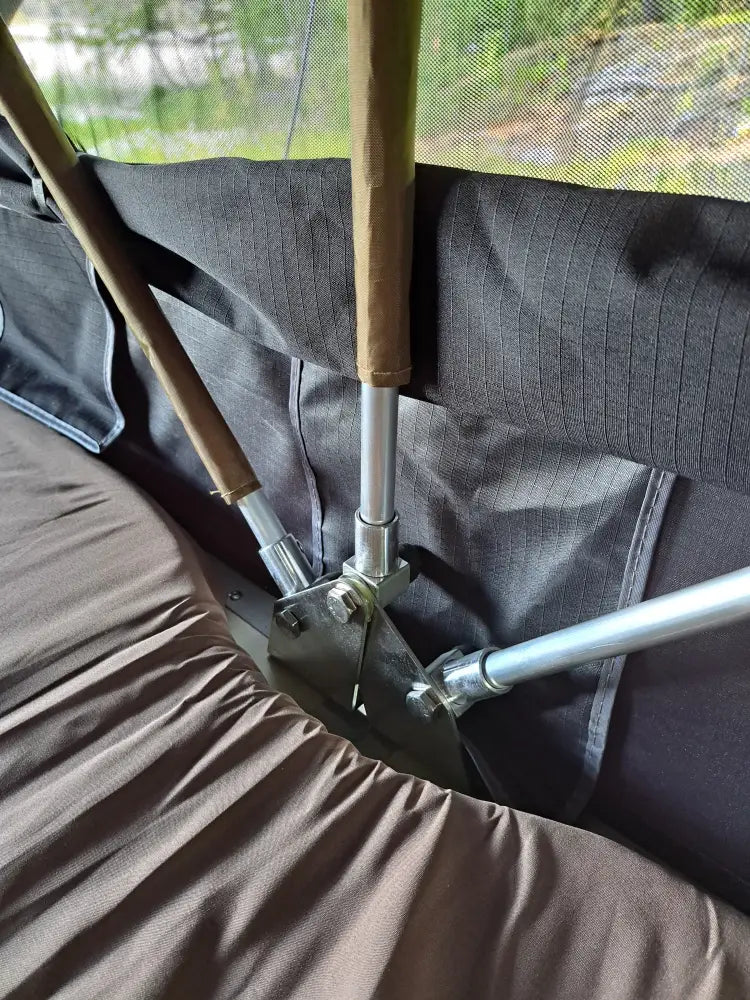 Auton kattoteltta ilma lyhyt 1.4 musta - musta - kattoteltta - wildpoint retkeilyvarusteet verkkokaupasta 1 285 €