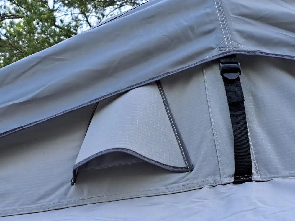 Auton kattoteltta ilma pitkä 1.4 harmaa - harmaa - kattoteltta - wildpoint retkeilyvarusteet verkkokaupasta 1 390 €
