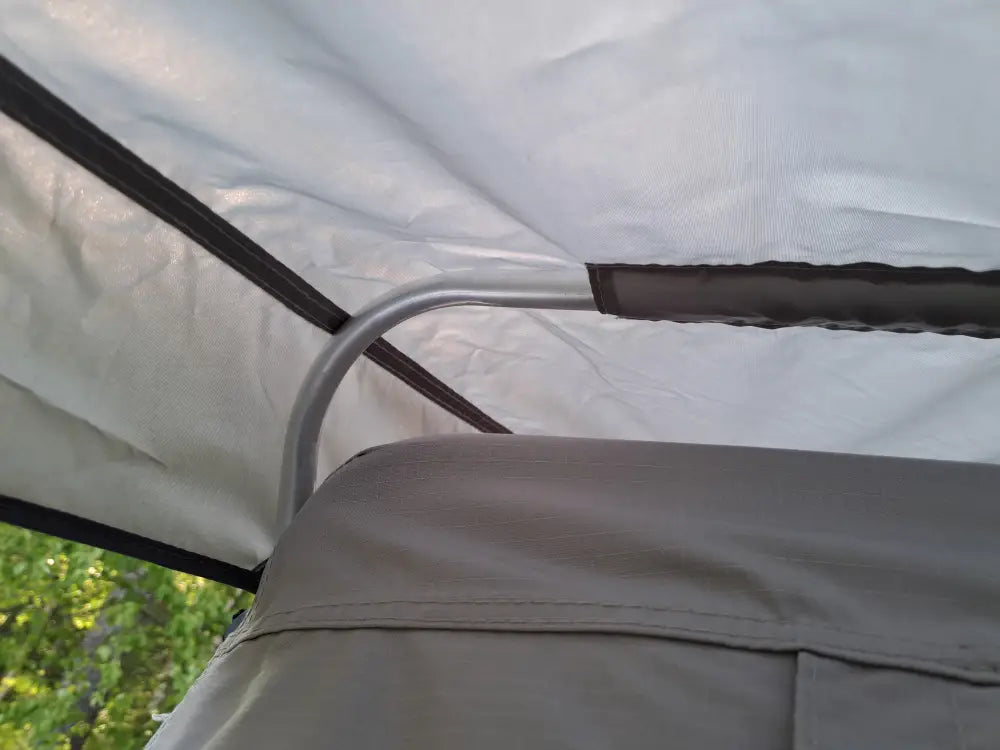 Auton kattoteltta ilma pitkä 1.4 harmaa - harmaa - kattoteltta - wildpoint retkeilyvarusteet verkkokaupasta 1 390 €