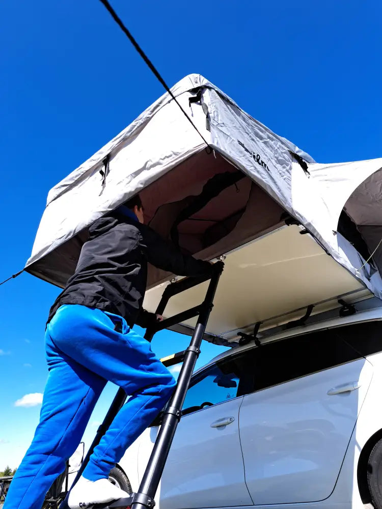 Auton kattoteltta ilma pitkä 1.4 harmaa - harmaa - kattoteltta - wildpoint retkeilyvarusteet verkkokaupasta 1 390 €