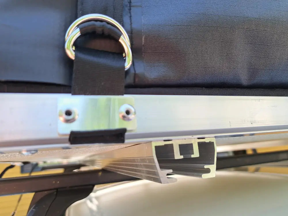 Auton kattoteltta ilma pitkä 1.4 musta - musta - kattoteltta - wildpoint retkeilyvarusteet verkkokaupasta 1 390 €