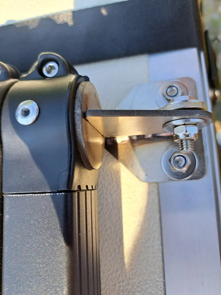 Auton kattoteltta ilma pitkä 1.4 musta - musta - kattoteltta - wildpoint retkeilyvarusteet verkkokaupasta 1 390 €