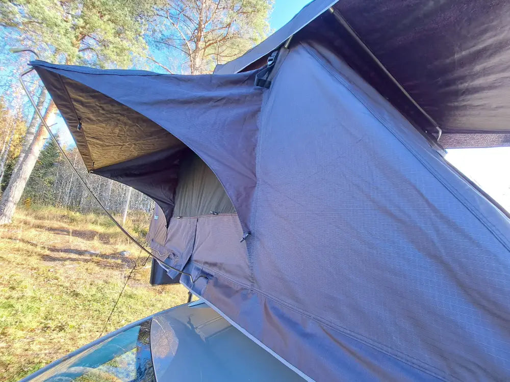 Auton kattoteltta ilma pitkä 1.6 musta - musta - kattoteltta - wildpoint retkeilyvarusteet verkkokaupasta 1 495 €