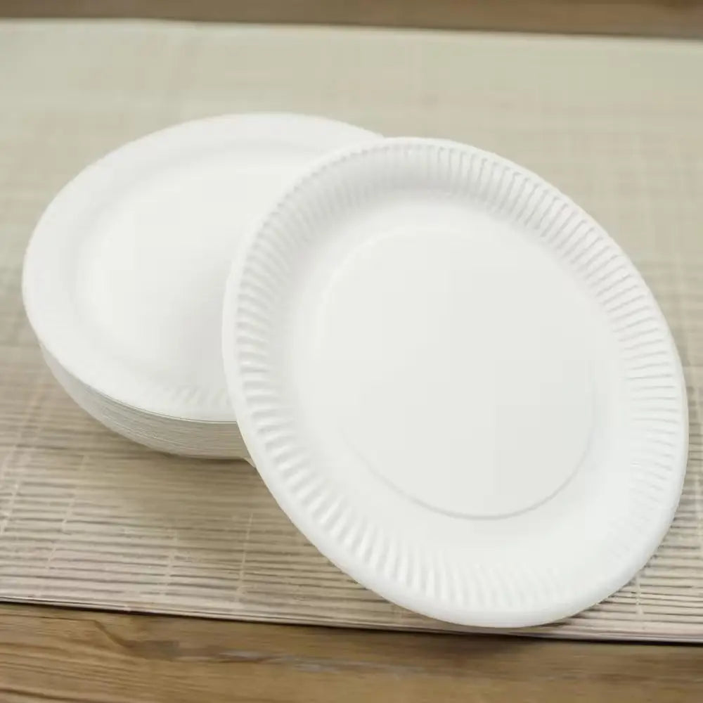 Biohajoava valkoinen kertakäyttölautanen 23 cm, 40 kpl, jossa on uurrettu ja sahalaitainen reuna