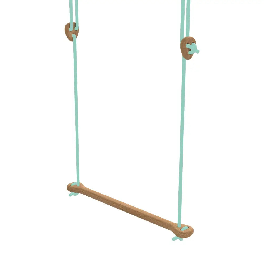 Minimalistinen puinen keinu vaalean mintunvihreillä köysillä ja solmuilla bone oak mint -mallistosta