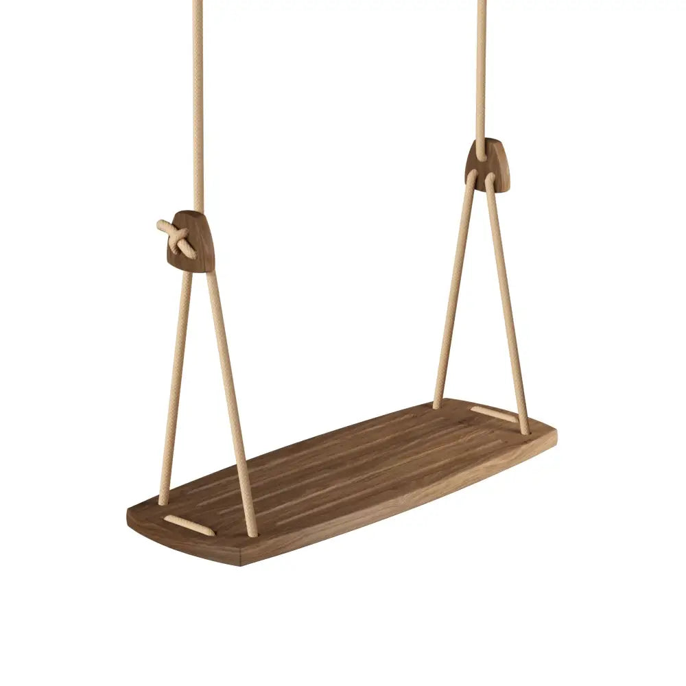 Minimalistinen grand walnut beige puinen keinu tummanruskealla sileällä istuimella ja vaaleilla beigen köysillä