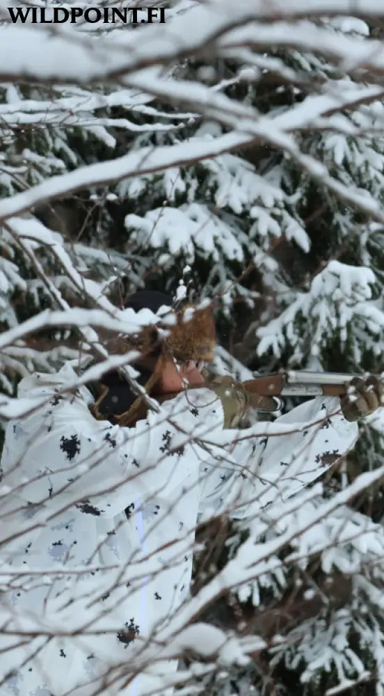 Haghus riekko lumipuku