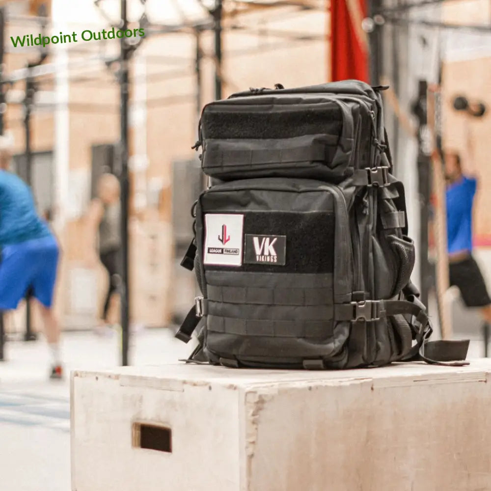 League patch backbag urheilureppu 45l - reppu - wildpoint retkeily