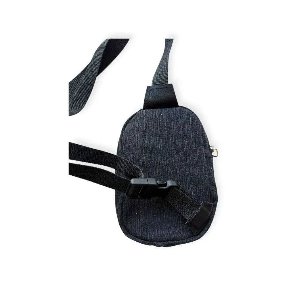 Pikkureppu farkku - kierrätetyistä farkuista retkeilyvarusteet verkkokaupasta