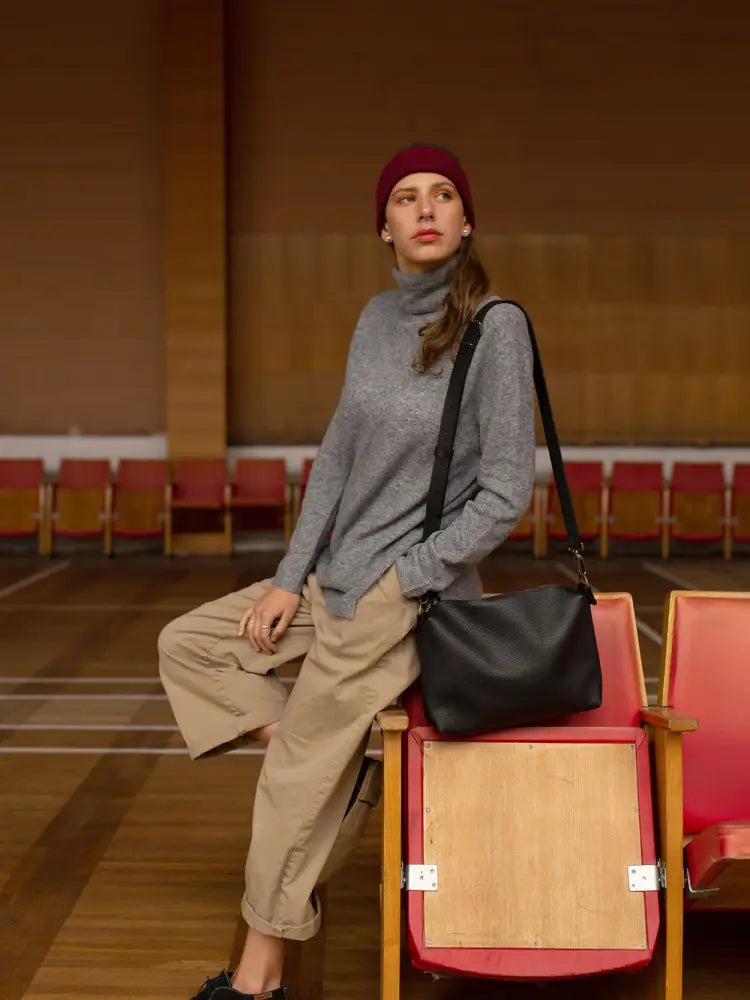 Robin nahkalaukku large – musta - laukku käsintehty retkeilyvarusteet verkkokaupasta 126,88 €