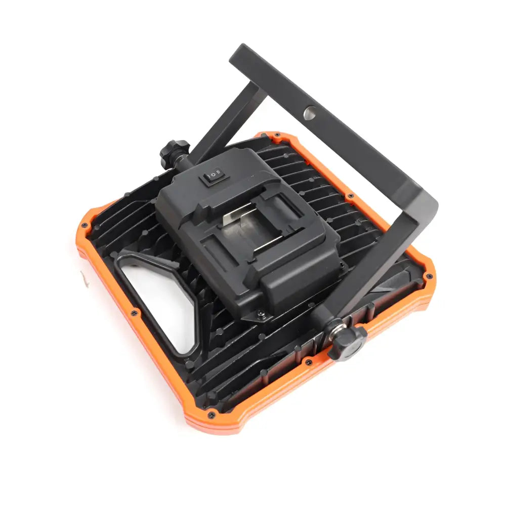 Robota dc-l18v akkukäyttöinen cob led akkuvalo - retkeilyvarusteet verkkokaupasta 39,90 €