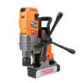 Robota dc-md18v akkumagneettiporakone oranssi ja harmaa väriltään mustalla kahvalla ja jalustalla