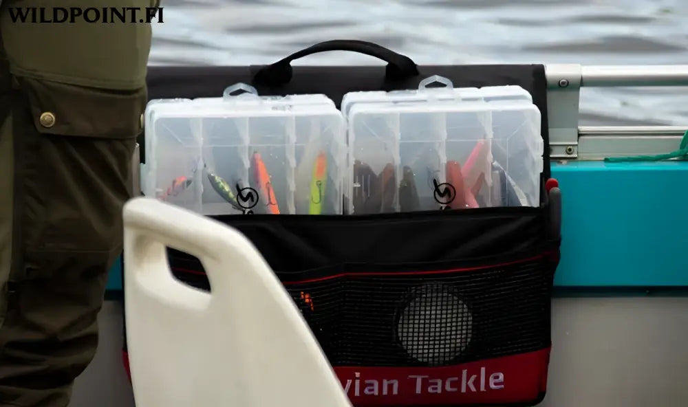 Scandinavian tackle jättikokoinen tarvikelaukku + 4x vieherasia