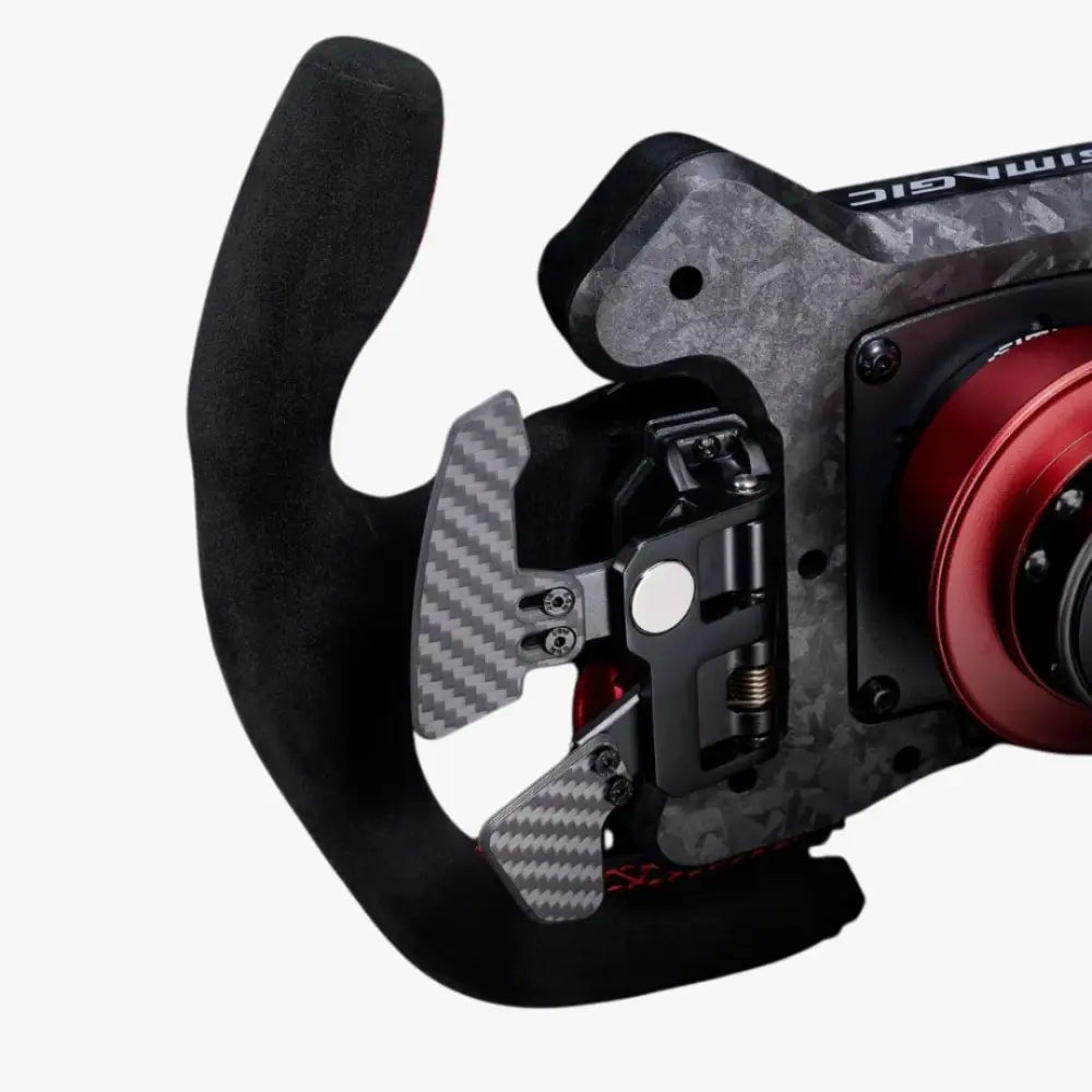 Simagic simantic 2-paddle shifter module mustan hiilikuituiseen kilpaohjaimeen punaisilla korostuksilla ja teksturoidulla otteella