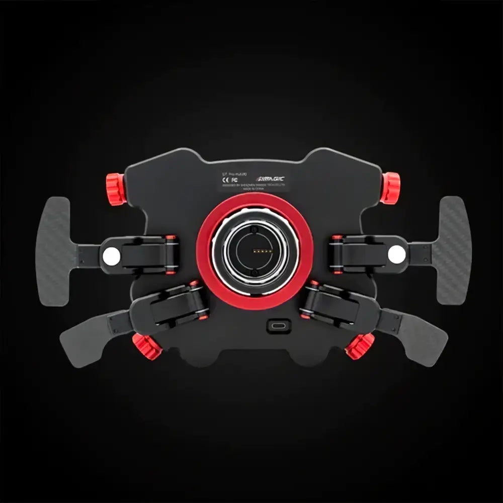 Simagic gt pro rounded steering wheel k nahkainen musta ja punainen kameran kahva hiilikuitukorostuksilla takaa nähtynä