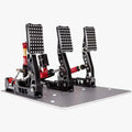 Simagic p2000 hydraulic 100kg 3-pedal-set musta-punaiset teksturoidut polkimet alumiinijalustalla