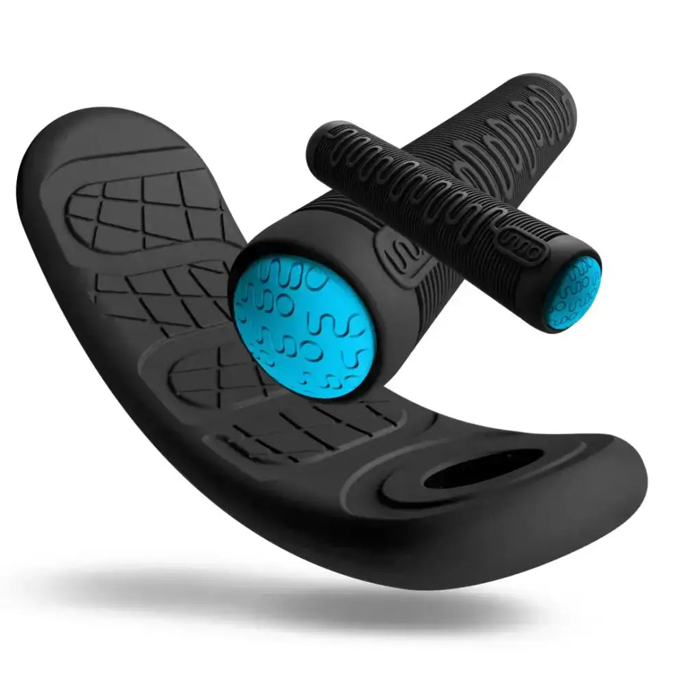 Black ergonominen hierontarulla teksturoiduilla kahvoilla ja sinisellä painokuvioidulla päädyllä trampoline scooter indo kickstartiksi