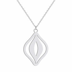 Hopeanuoli vulva kaulakoru on hopean sävyinen minimalistinen koru geometrisella lehti- tai timanttimaisella riipuksella