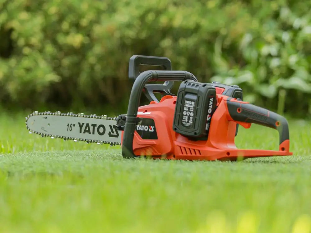 Yato akkumoottorisaha 16″ 2x18v 2 x 4ah akku + pikalaturi sarja - retkeilyvarusteet verkkokaupasta 249,95 €